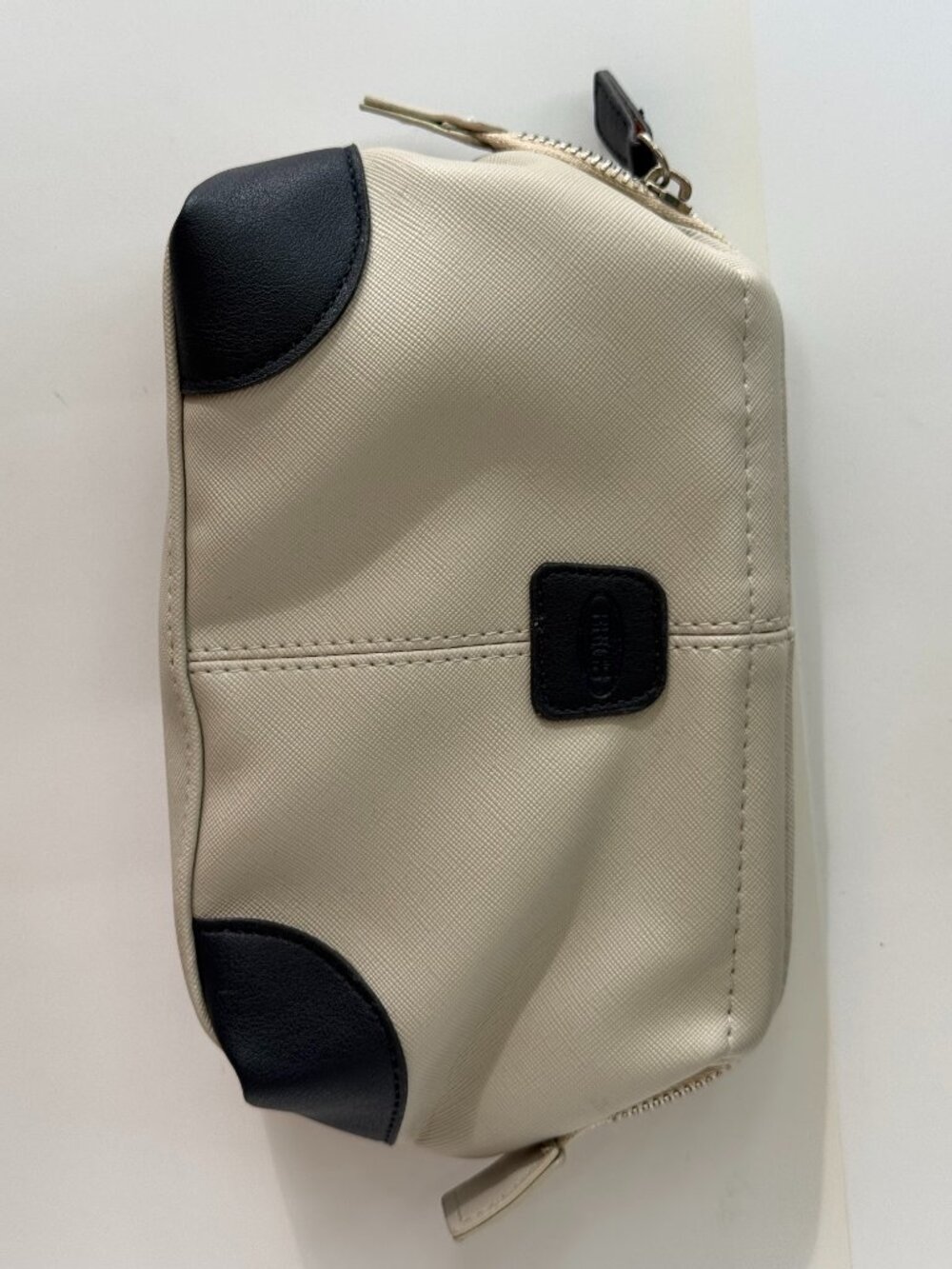 BRIC’S Luxury Travel Toiletry Bag Organizer Qatar Airways Exclusive